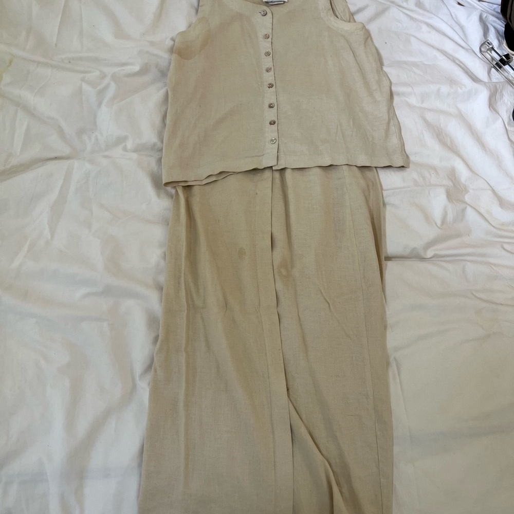 Sleeveless Beige Top and Pants